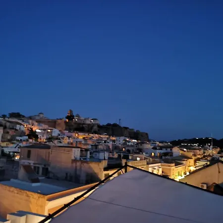 Casa Ferlazzo Aeolian Old Town House Lípara