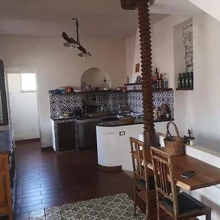 Casa Ferlazzo Aeolian Old Town House Apartamento